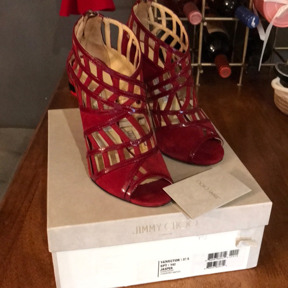 Authentic Sexy Jimmy Choo Heels in Box.